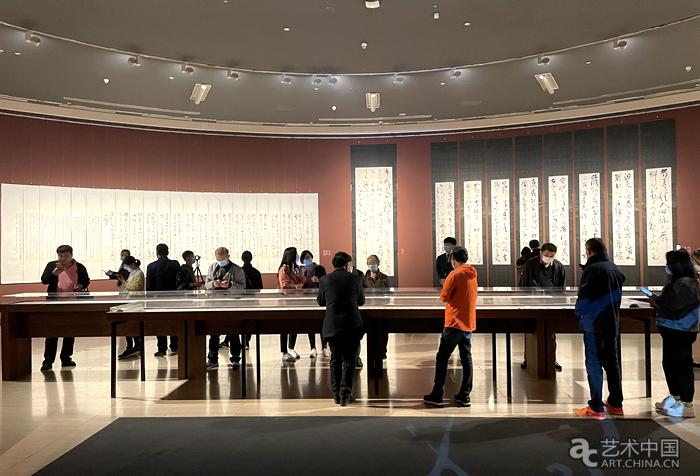 f5447d19-5110-4635-9178-a21d70ed922f_batchwm.jpg